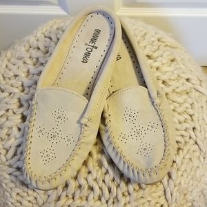 Minnetonka Leather Slipe On Shoes